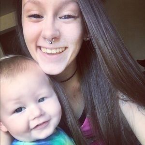 Meet your Posher, Courtney